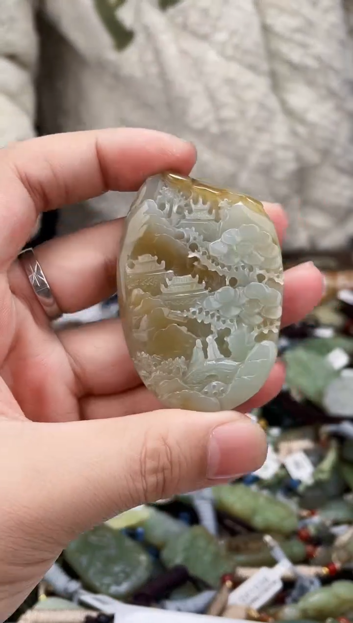 颈饰未镶嵌和田玉1