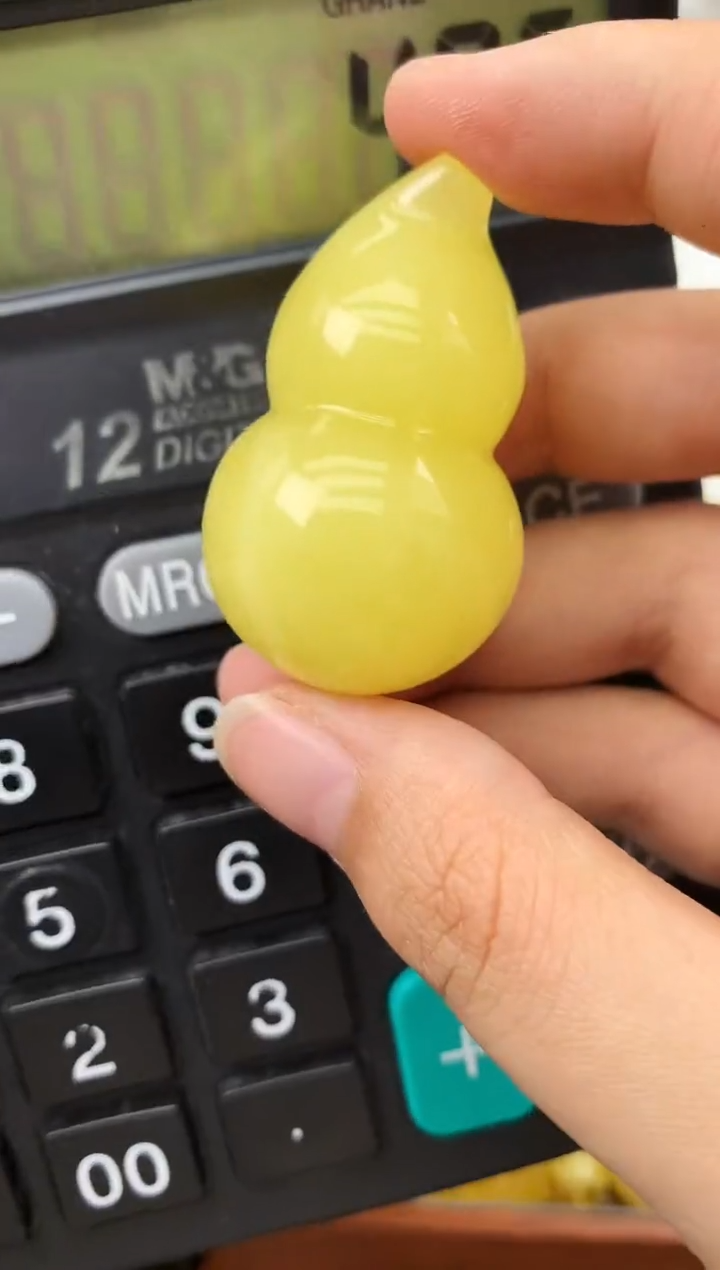 未镶嵌琥珀珠宝奇石227