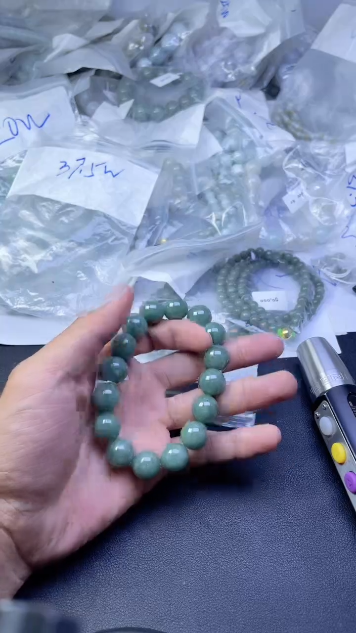 未镶嵌定制翡翠珠串