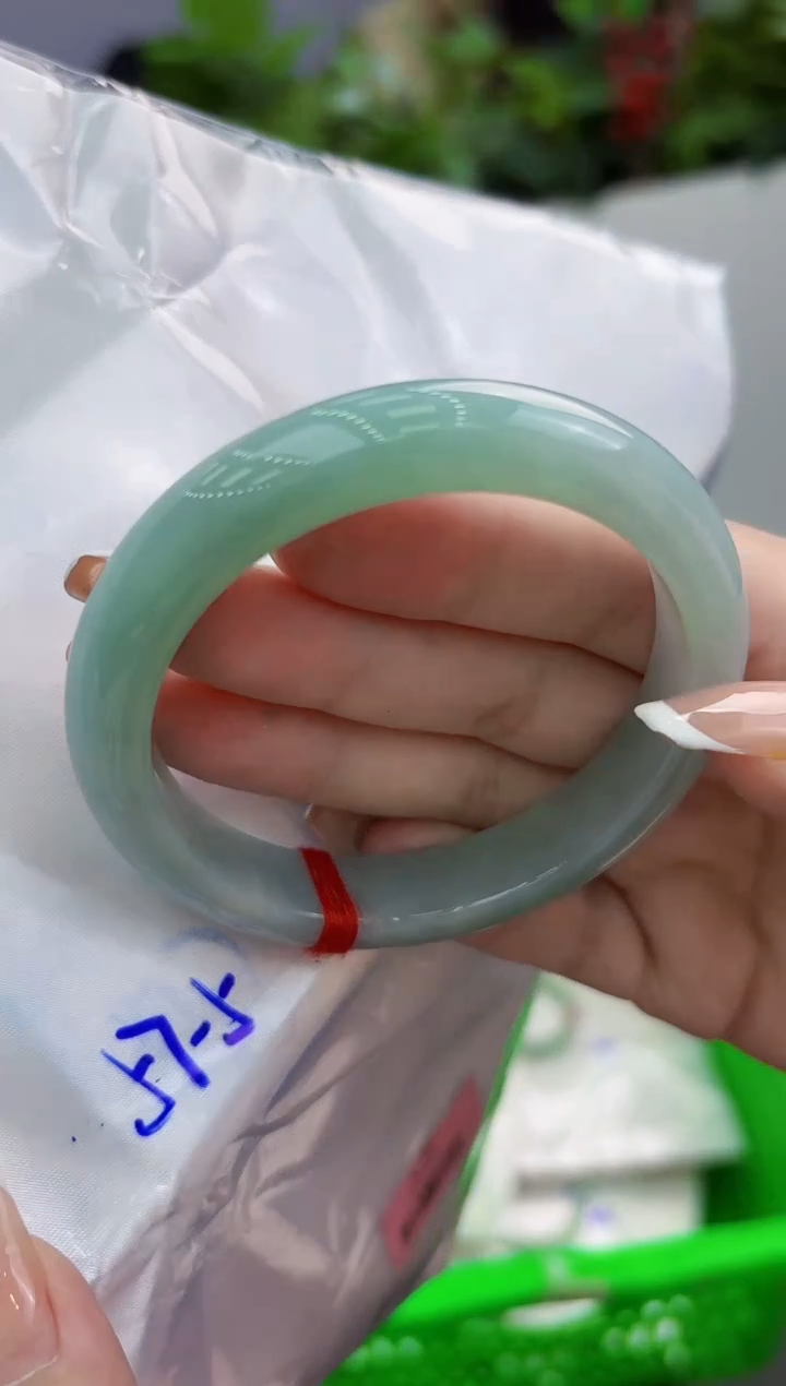 【闪购商品】翡翠手镯未镶嵌翡翠手镯