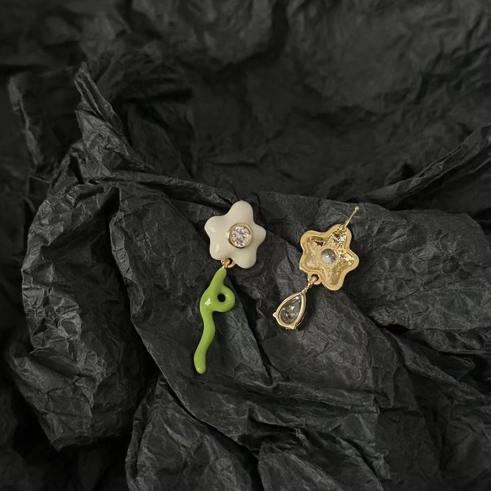 铜合金无非金属耳饰 2339 超高版 设计师款AB设计涂鸦花花耳环
