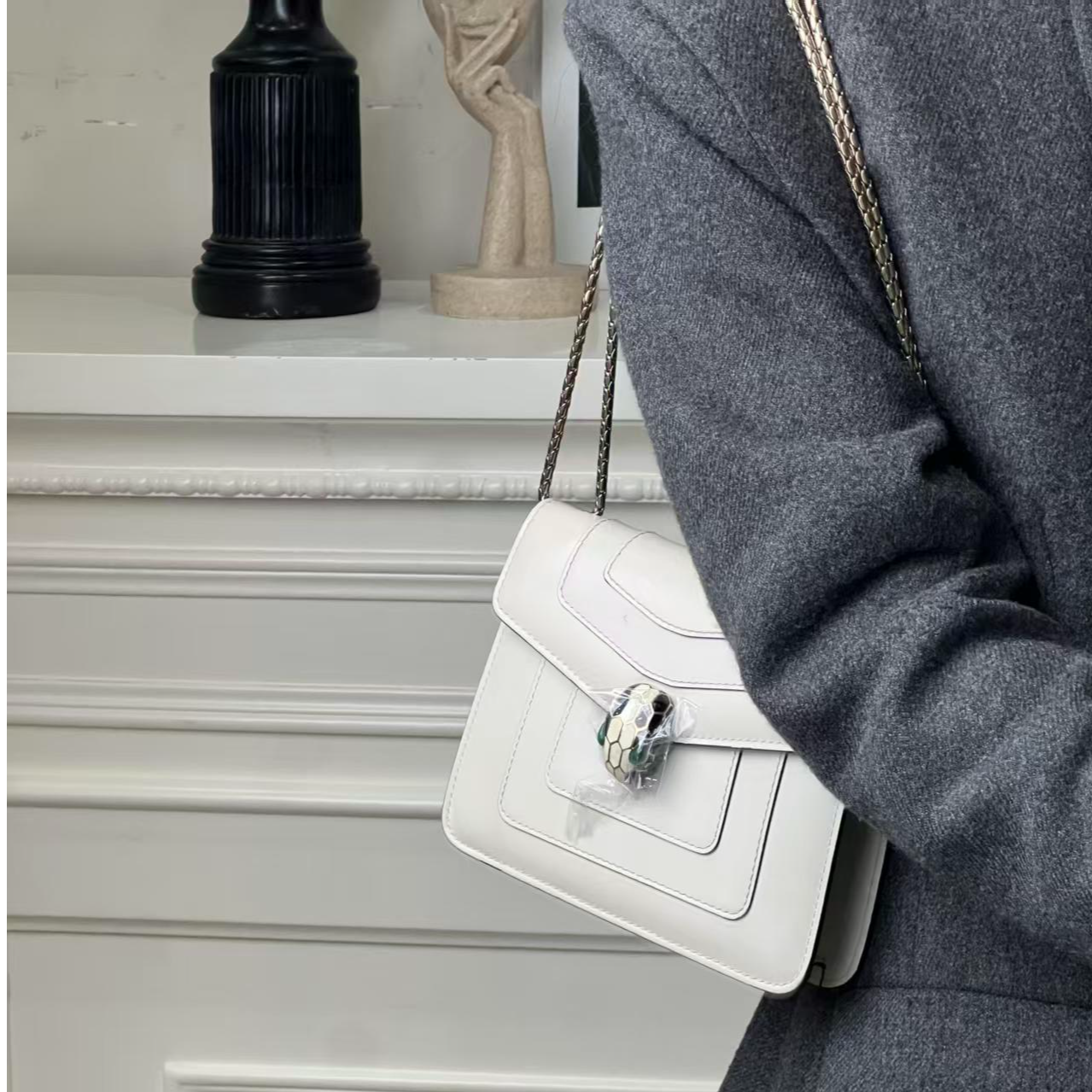 95新 BVLGARI/宝格丽 蛇头小号白/甄选