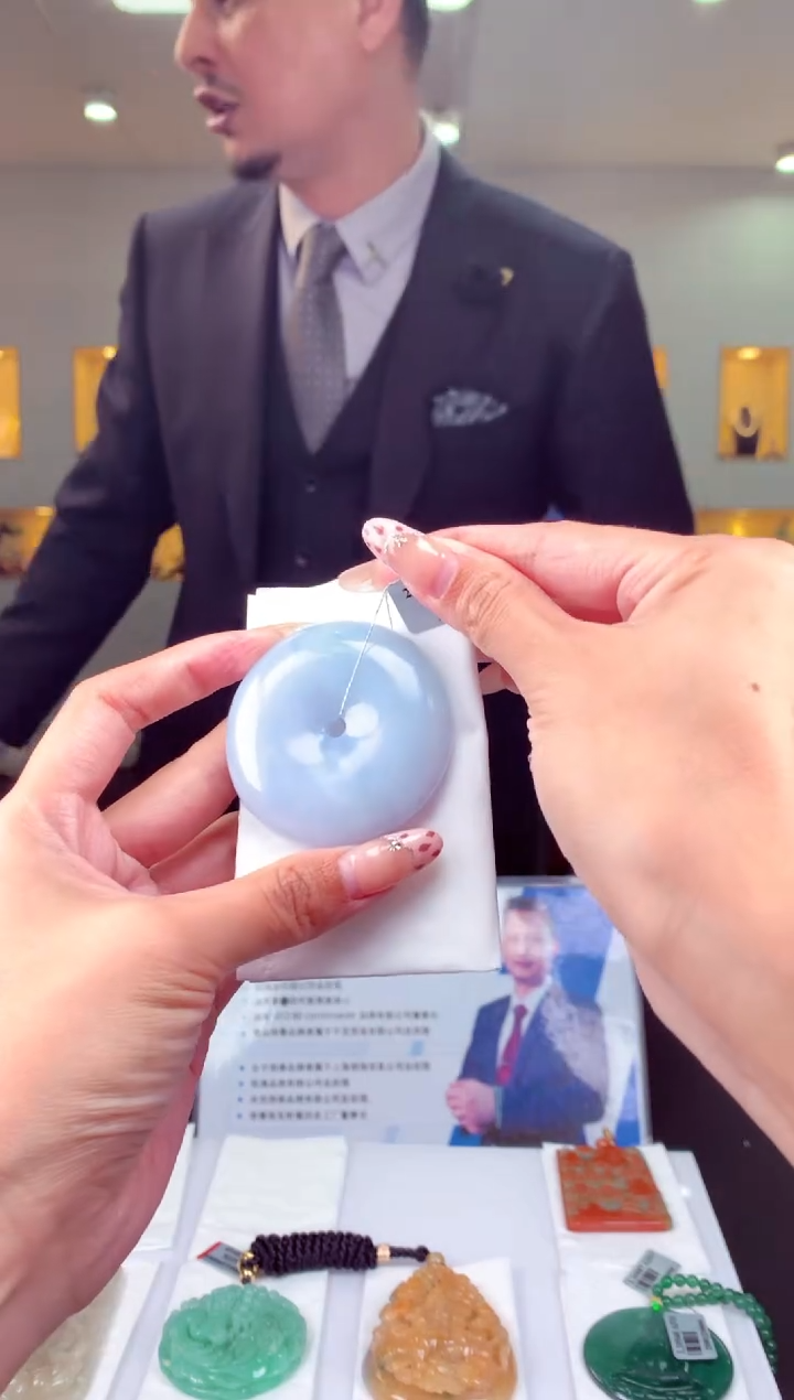 【闪购商品】定制翡翠未镶嵌挂件发货（拍一发一）