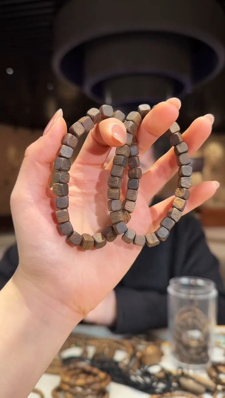 【闪购商品】沉香手串海南莺歌绿棋单圈四方珠沉水多样性发其一