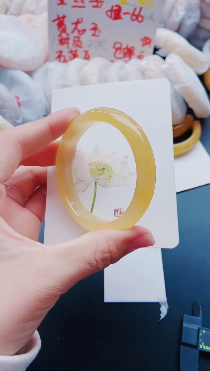 【闪购商品】石英质玉手镯未镶嵌H78-56-57