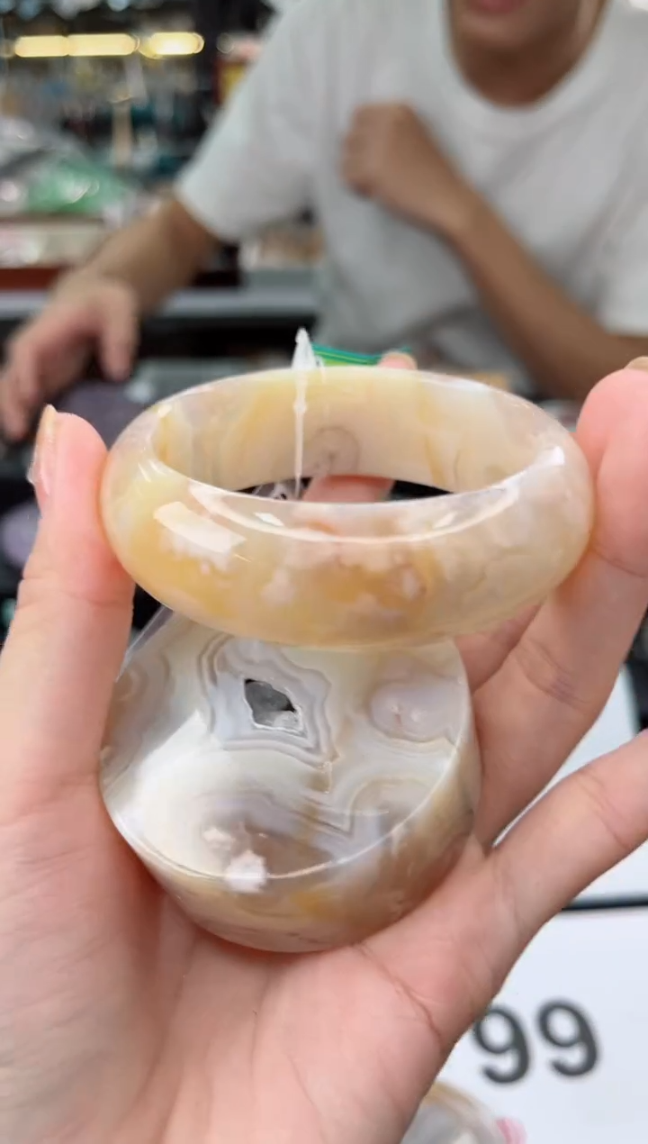 【闪购商品】石英质玉手镯未镶嵌56圈口（不退不换）1680828