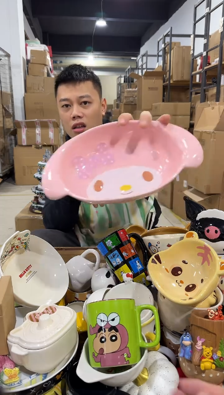 瓷片B款大号美乐蒂深碗