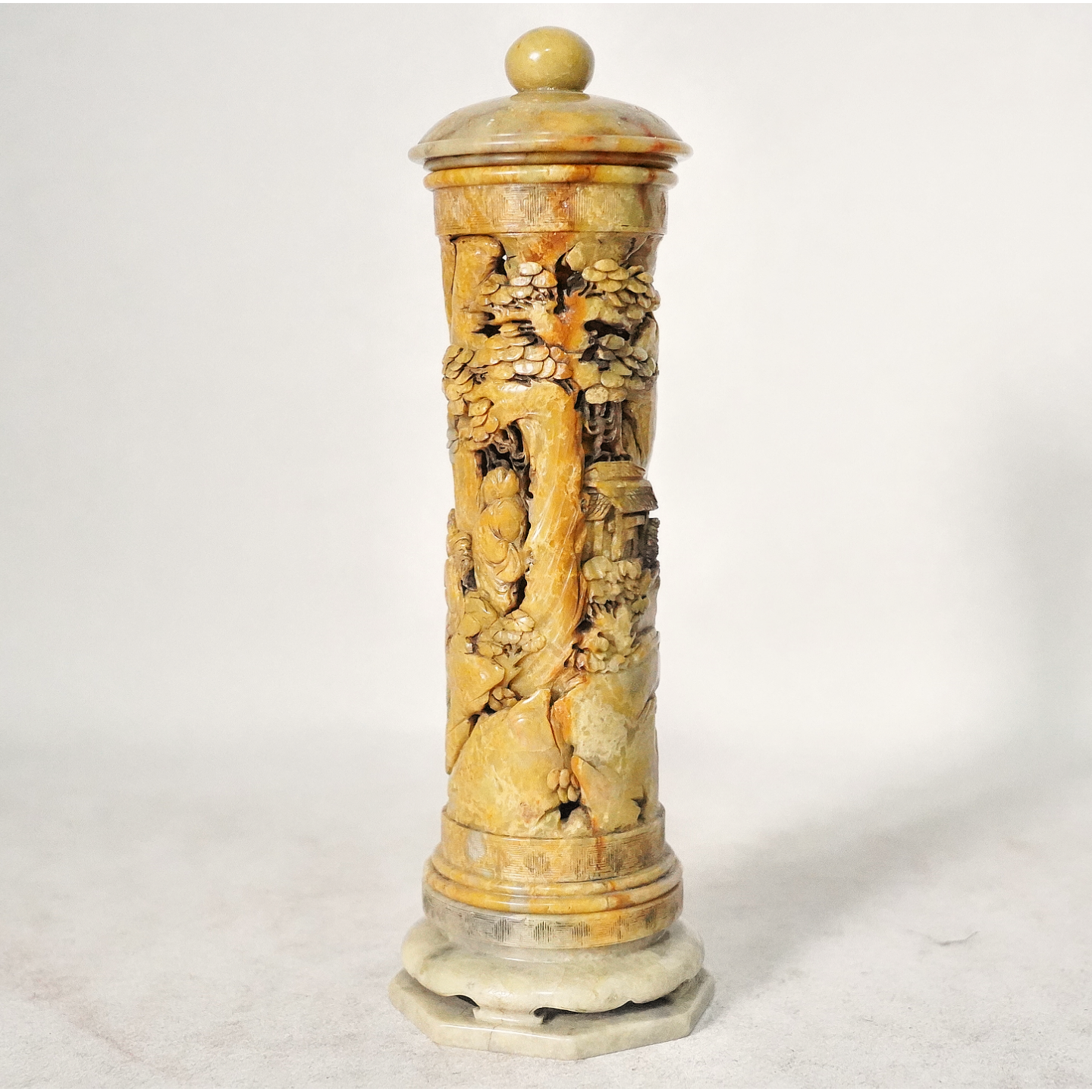 文华开物第222期拍品 14 清代 寿山雕人物香筒