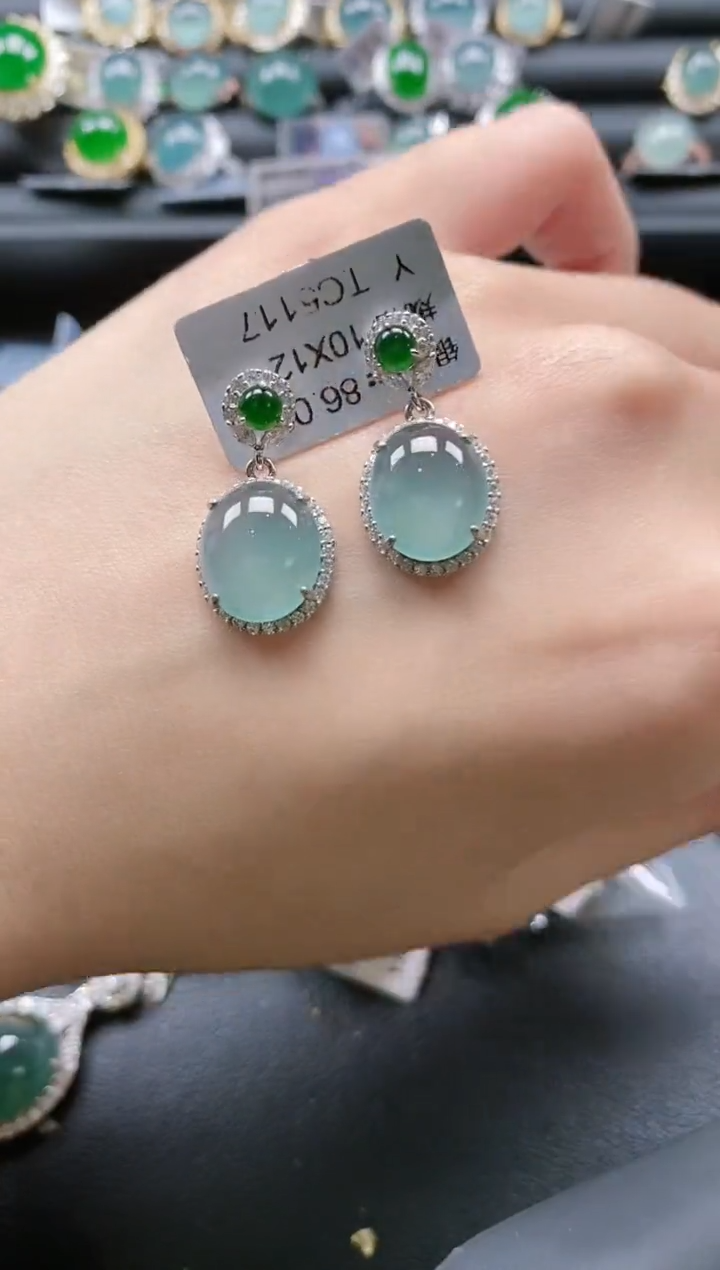 【闪购商品】翡翠戒指银S925镶嵌515111