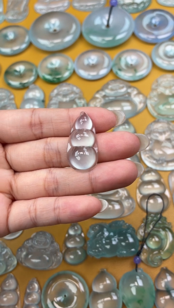 吊坠(不含链)未镶嵌翡翠31 豆子 30.8 15.7 5.9