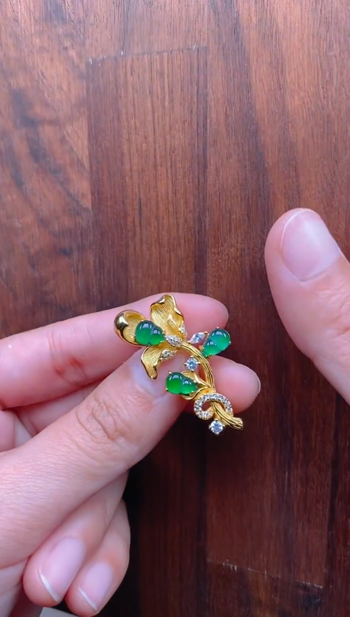 【闪购商品】翡翠吊坠(不含链)银S925镶嵌玉兰花