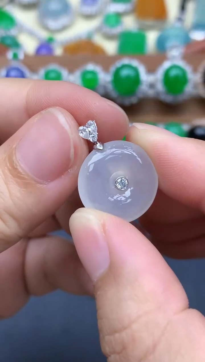 颈饰18K金镶嵌翡翠123-中国好珍宝