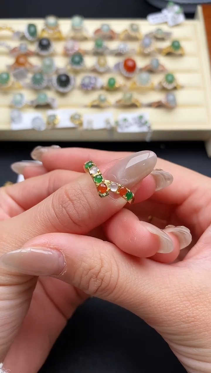 【闪购商品】翡翠戒指银S925镶嵌8888888+5