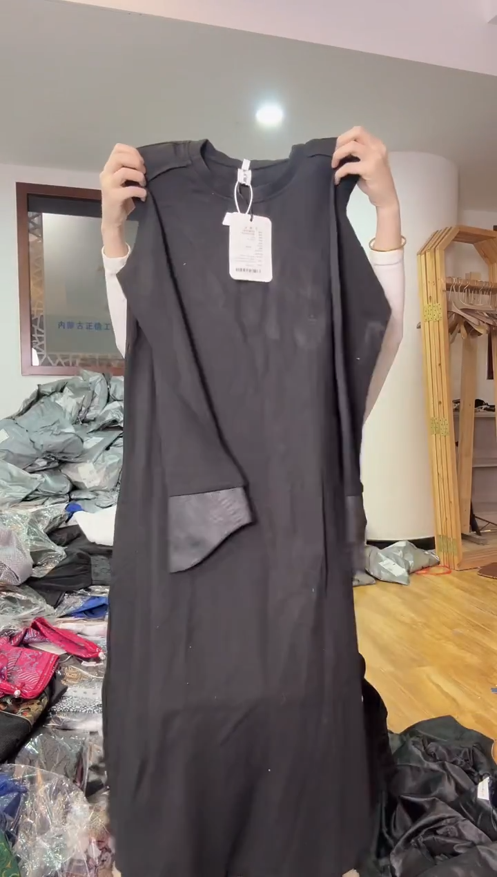 罗马裙子 圆领   M   120斤以里