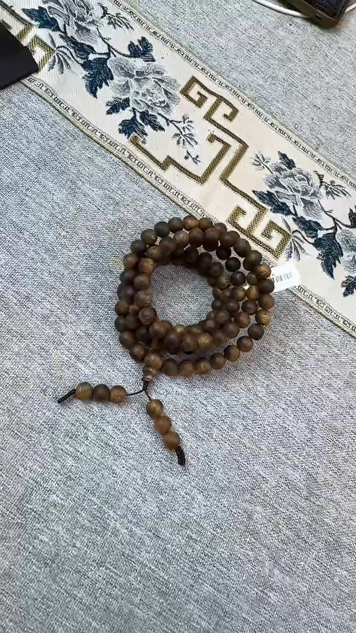 【闪购商品】沉香手串43克+紫罗兰多样性发货一条