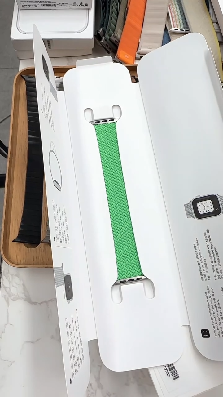 准新品大表盘亮绿色编织8号