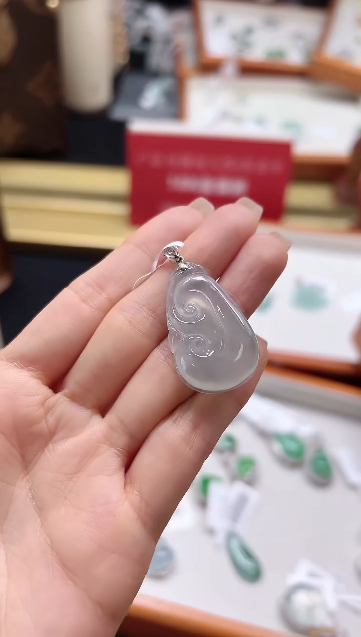 【闪购商品】翡翠18K金镶嵌颈饰YN0316-22