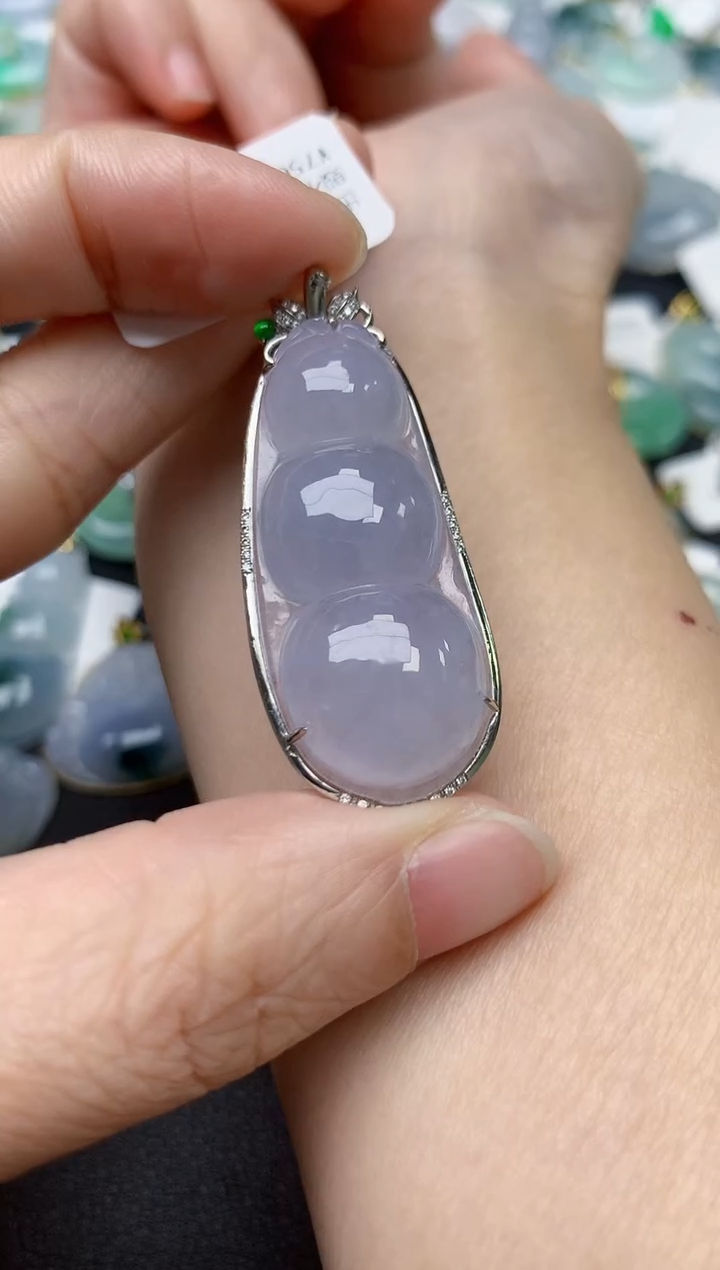 颈饰18K金镶嵌翡翠天然缅甸A货翡翠