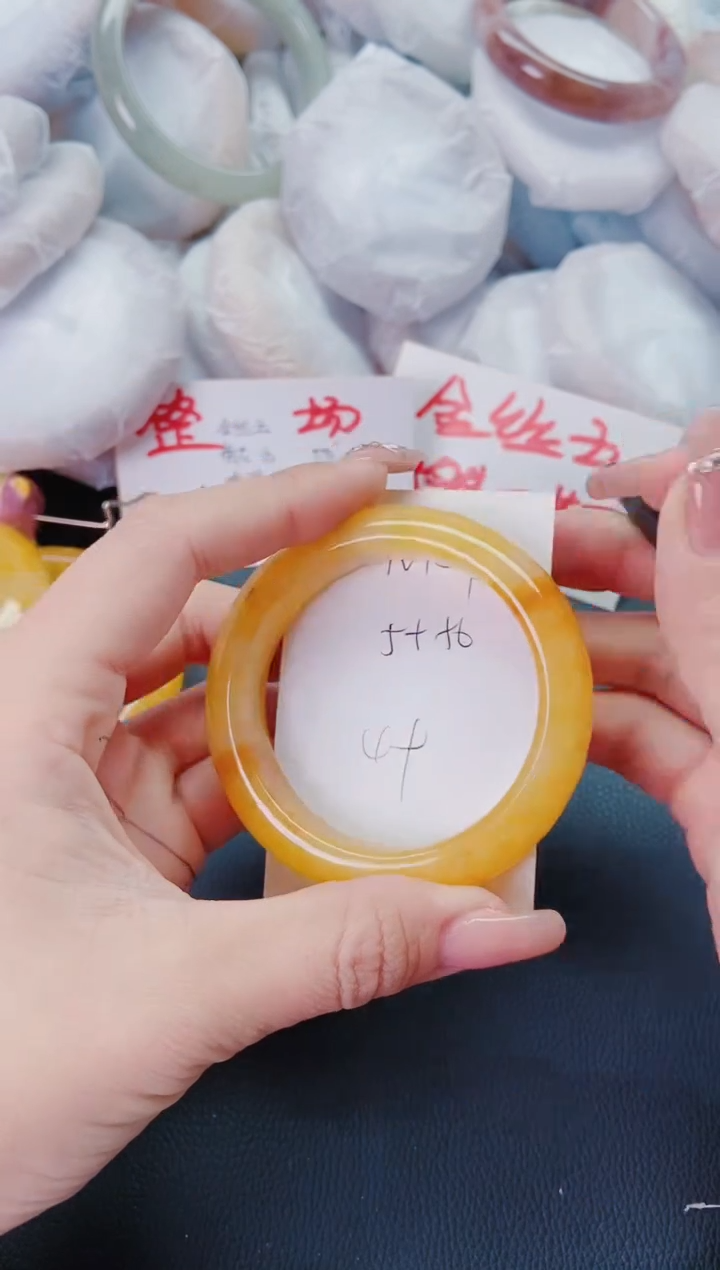 【闪购商品】石英质玉手镯未镶嵌N157-55-56