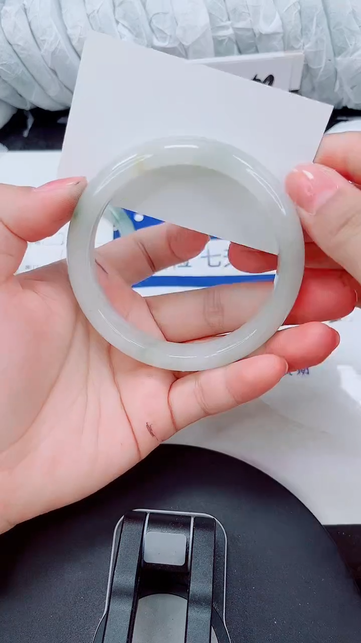 未镶嵌手镯石英质玉128-62/63