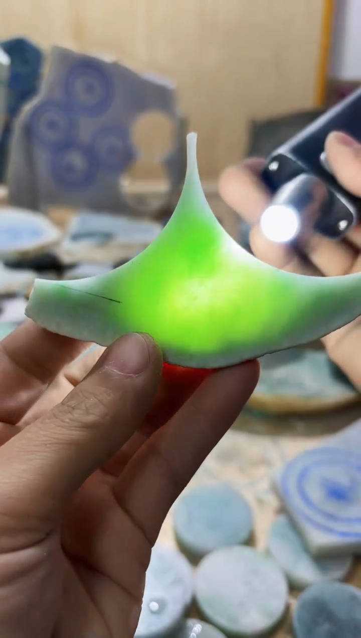 【闪购商品】翡翠颈饰未镶嵌A货闯文2478