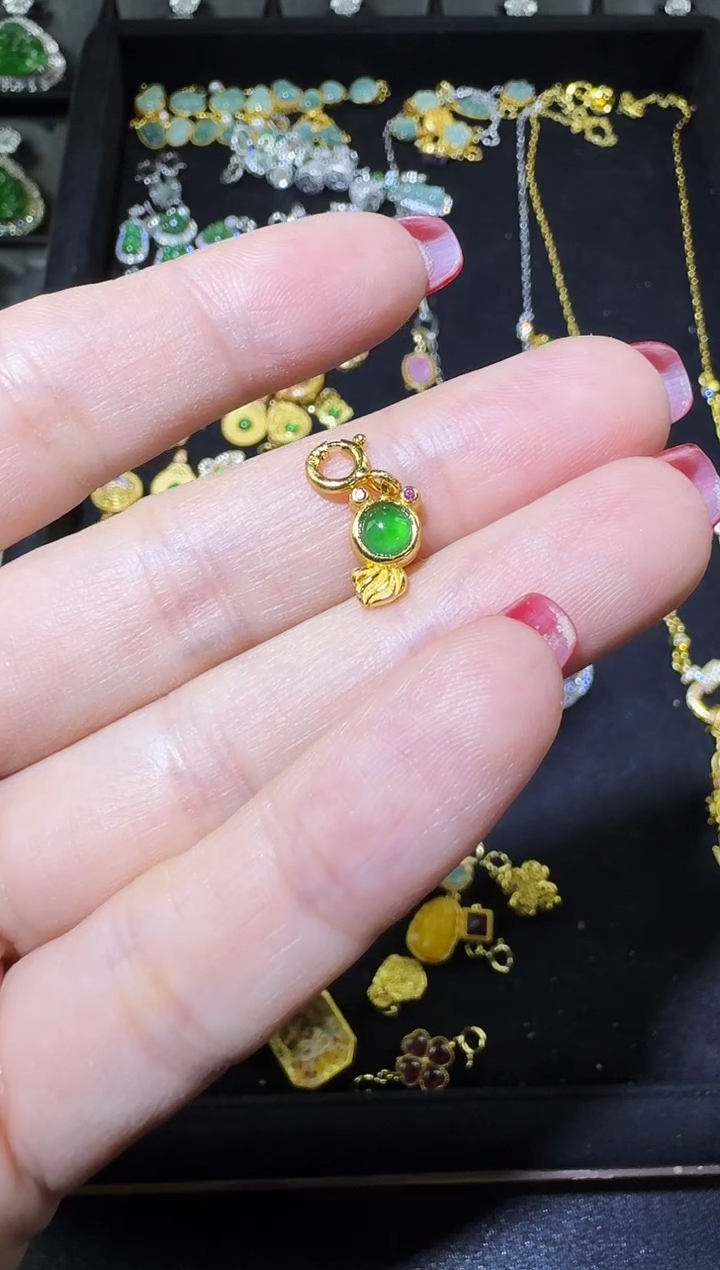 【闪购商品】翡翠吊坠(不含链)银S925镶嵌多宝