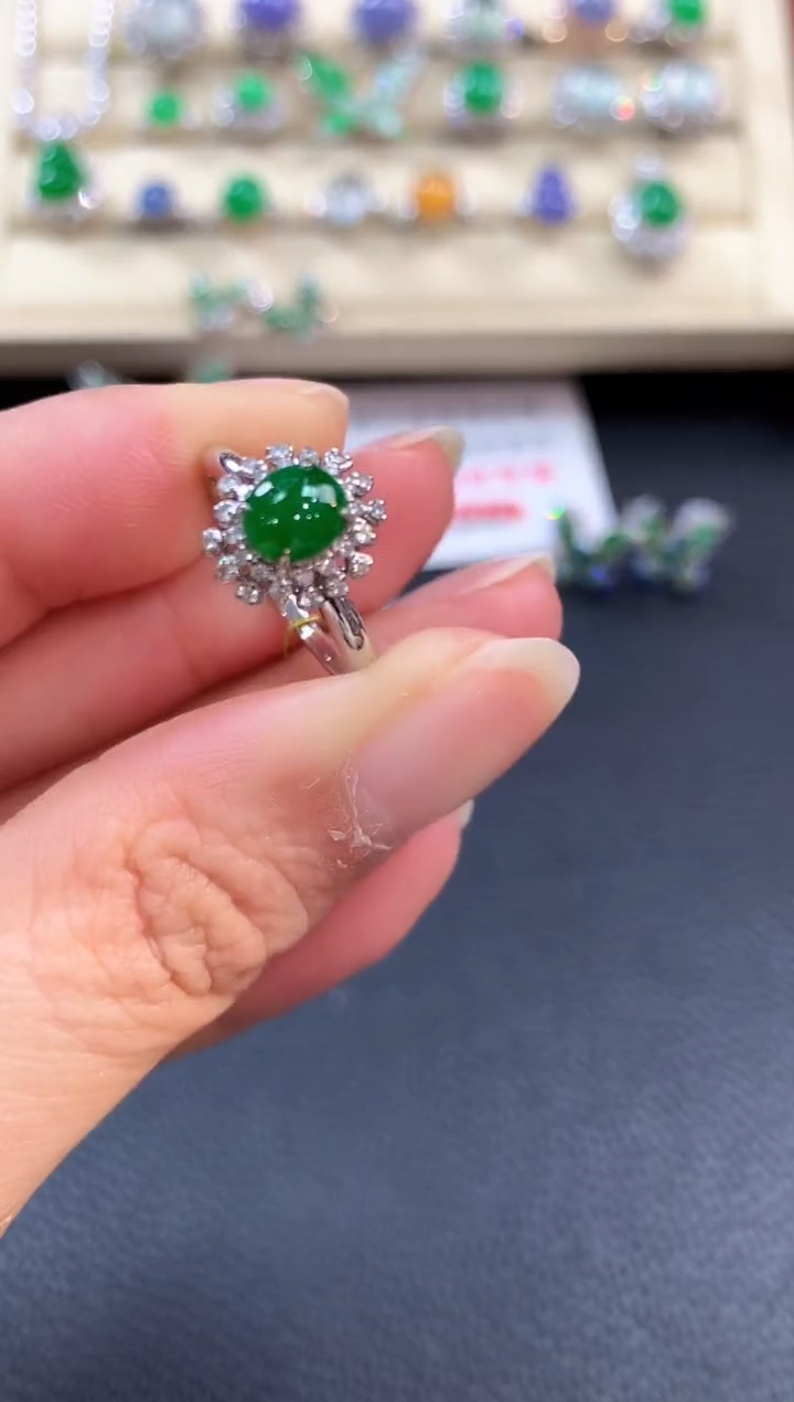 【闪购商品】翡翠戒指18K金镶嵌b58不退换