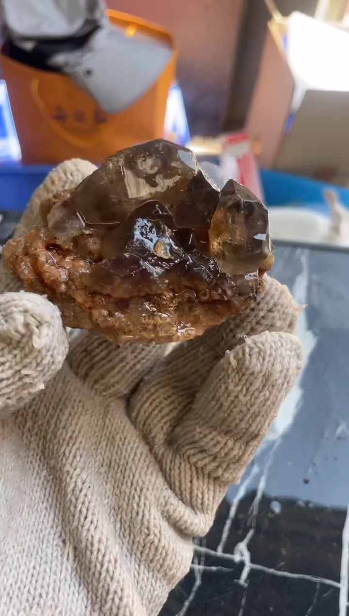 【闪购商品】烟晶原石未镶嵌天然茶水晶原石摆件