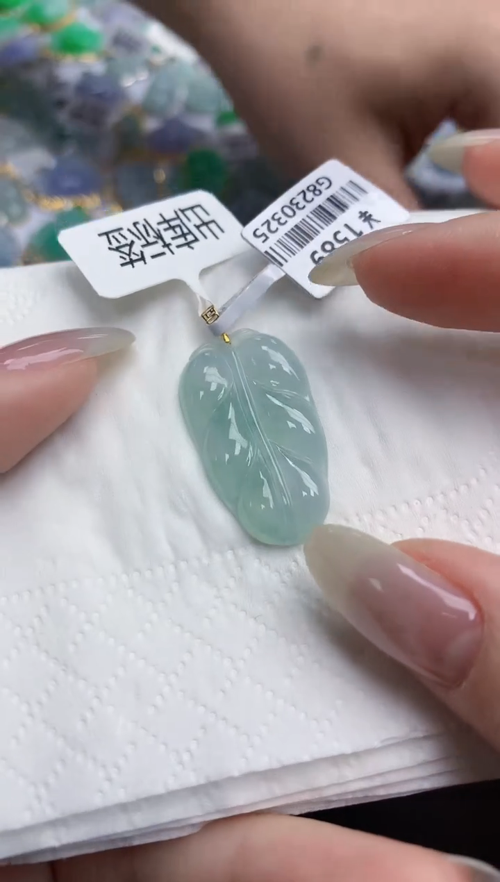 【闪购商品】翡翠颈饰18K金镶嵌天然缅甸翡翠A货