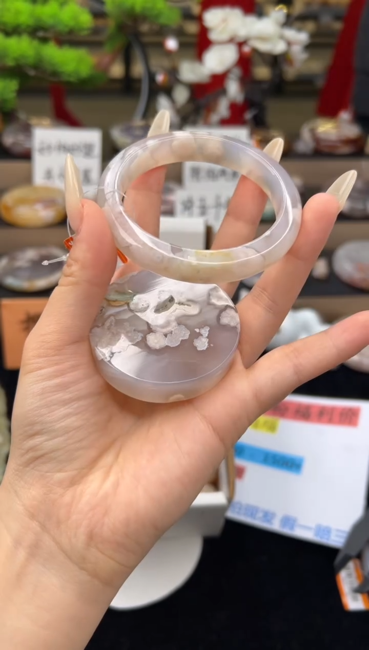 【闪购商品】石英质玉手镯未镶嵌58圈口（赠送镯心）242183