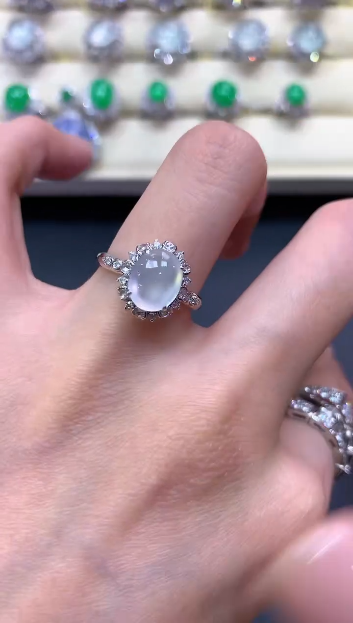 【闪购商品】翡翠戒指18K金镶嵌a181