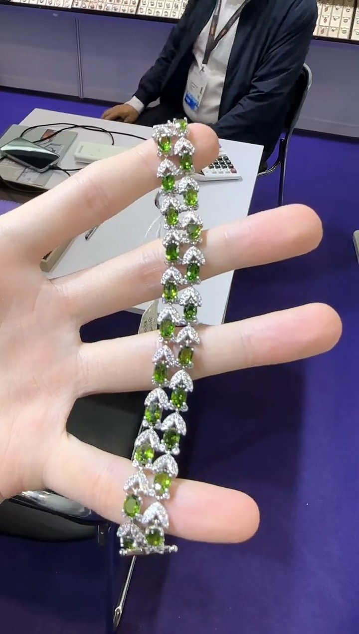 【闪购商品】透辉石手链银S925镶嵌设计款