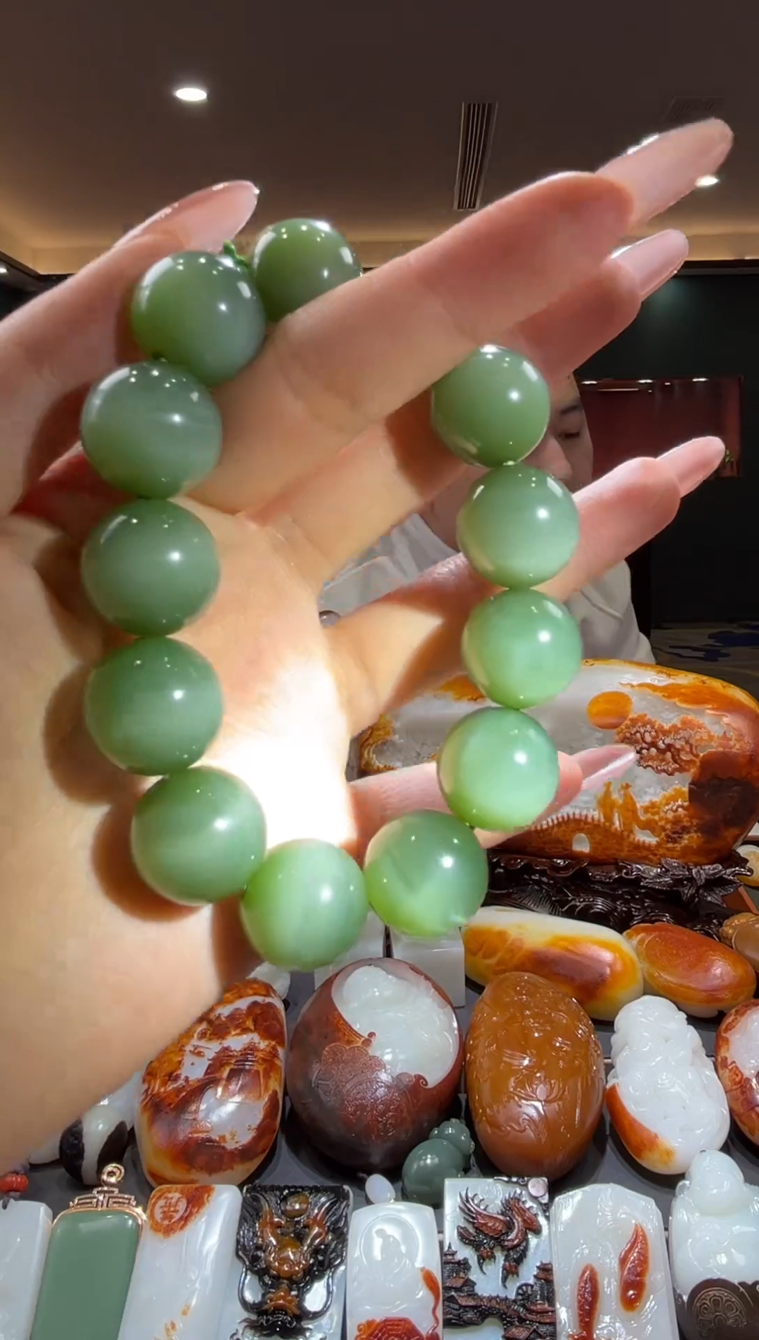 未镶嵌和田玉把件人**戏和田玉