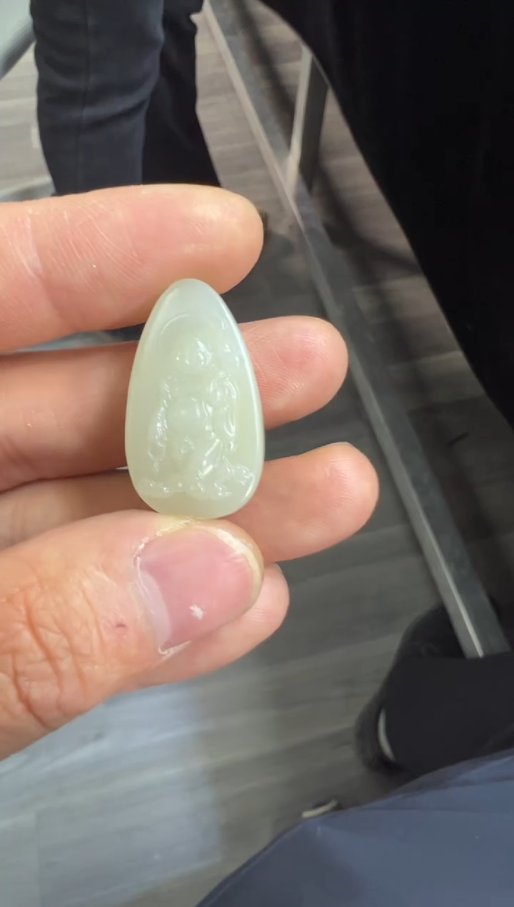 颈饰未镶嵌和田玉青白玉挂件