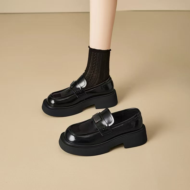 【表弟严选】C8908  黑色  真皮时尚舒适厚底深口女士乐福鞋 