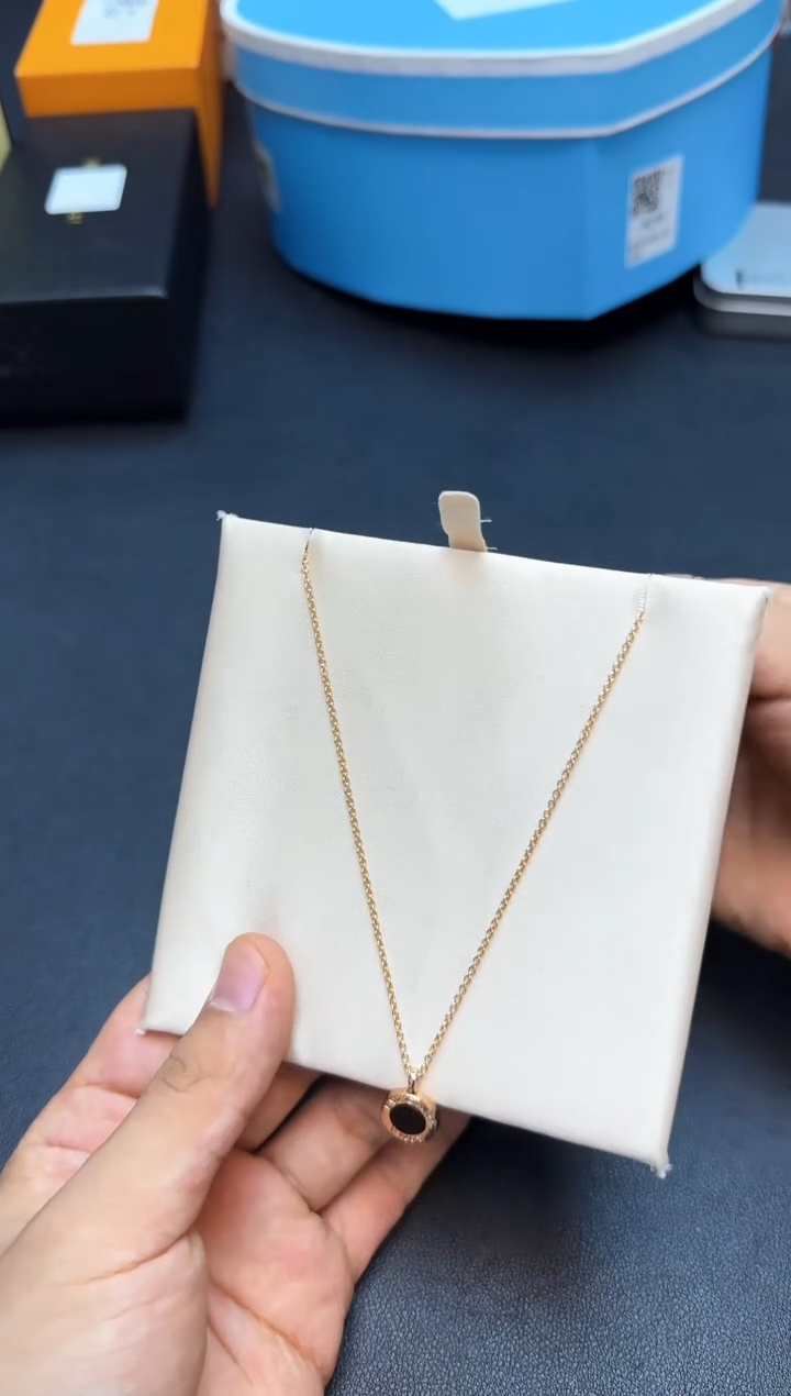 瓷片全新正品一件不留@@WE1130