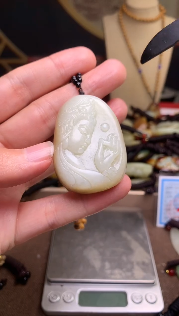 颈饰未镶嵌和田玉新疆料青海料清水和田玉吊坠