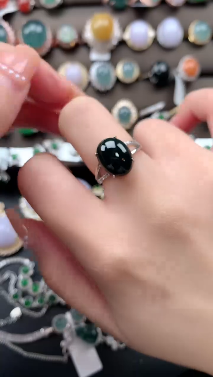 【闪购商品】翡翠戒指银S925镶嵌52141