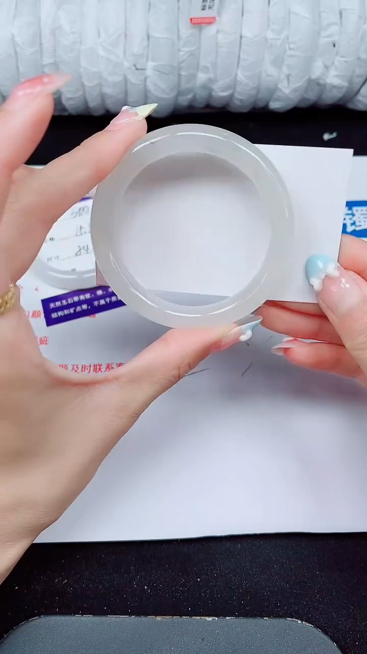未镶嵌手镯石英质玉301-52/53