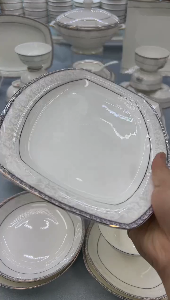 骨瓷 玲珑12方鱼1个