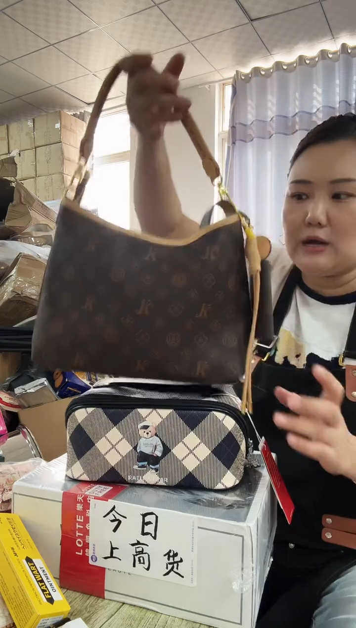 牦牛剖层皮革琪老板女包6号店超好看发图片款