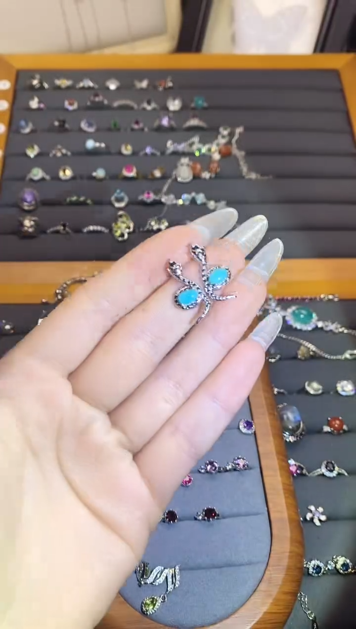 【闪购商品】水晶手链银S925镶嵌A58   