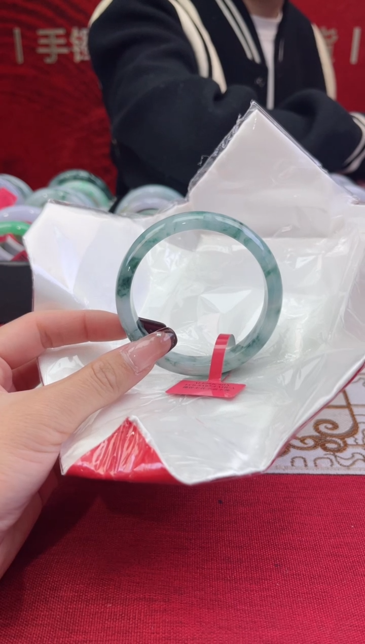 【闪购商品】翡翠手镯未镶嵌翡翠手镯