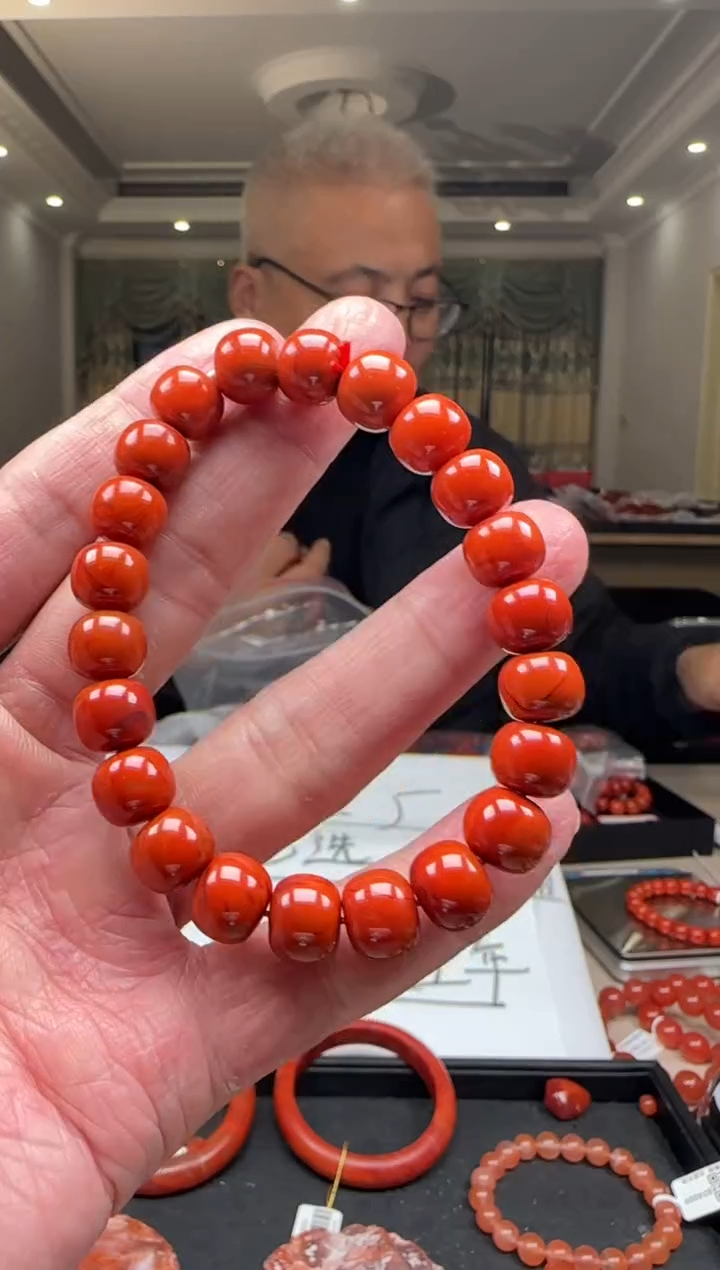 【闪购商品】南红玛瑙10mm瓦西手串老型未镶嵌多样性发一件