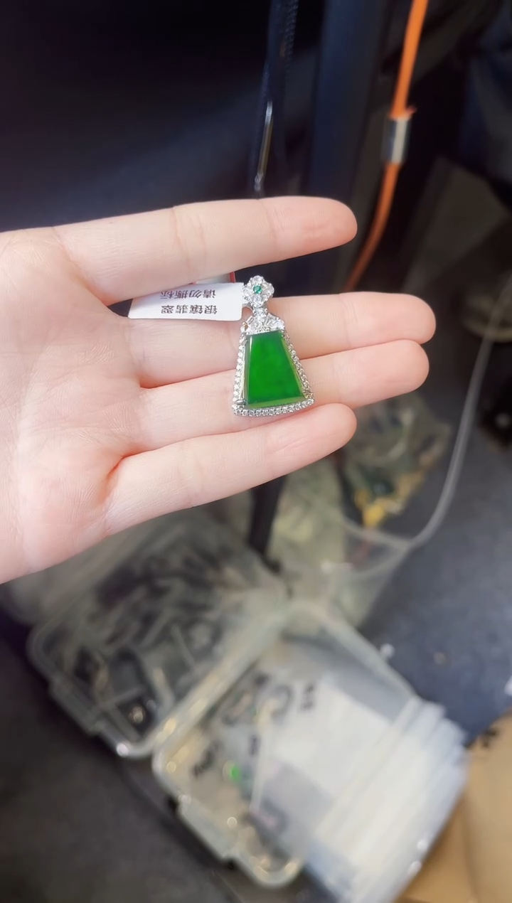【闪购商品】翡翠颈饰银S925镶嵌无事牌吊坠