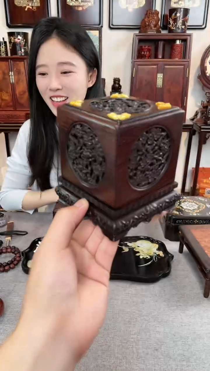 【闪购商品】红酸枝木类成套家具香炉