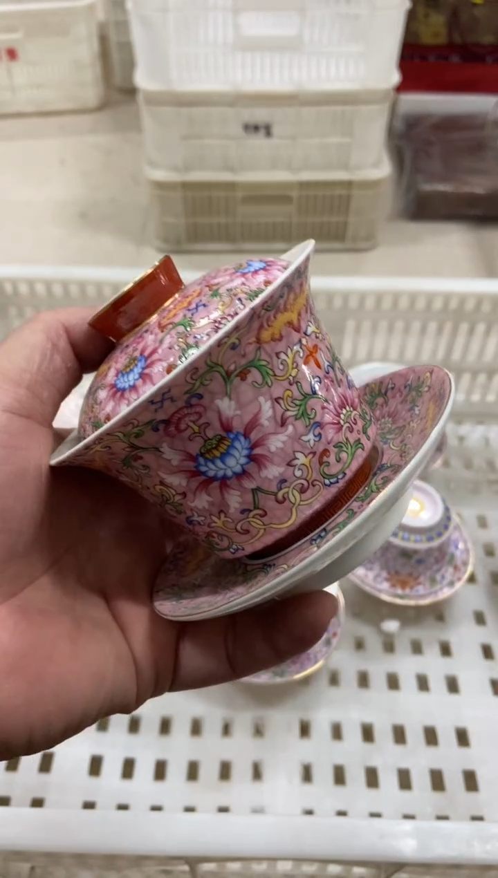 无运费险有瑕疵的摄影的产品有使用过的痕迹有点脏介意勿拍