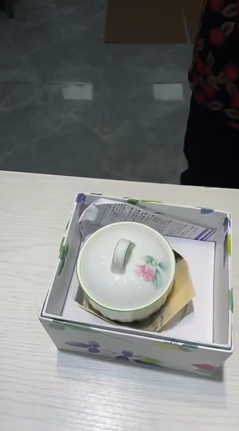 瓷片生活的本意是开心啊@@1