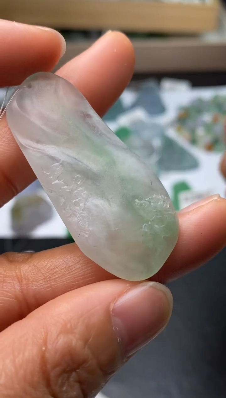 【闪购商品】定制翡翠未镶嵌翡翠毛货~