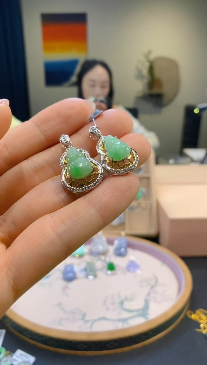 【闪购商品】翡翠银S925镶嵌吊坠(不含链)葫芦 多样性发其一